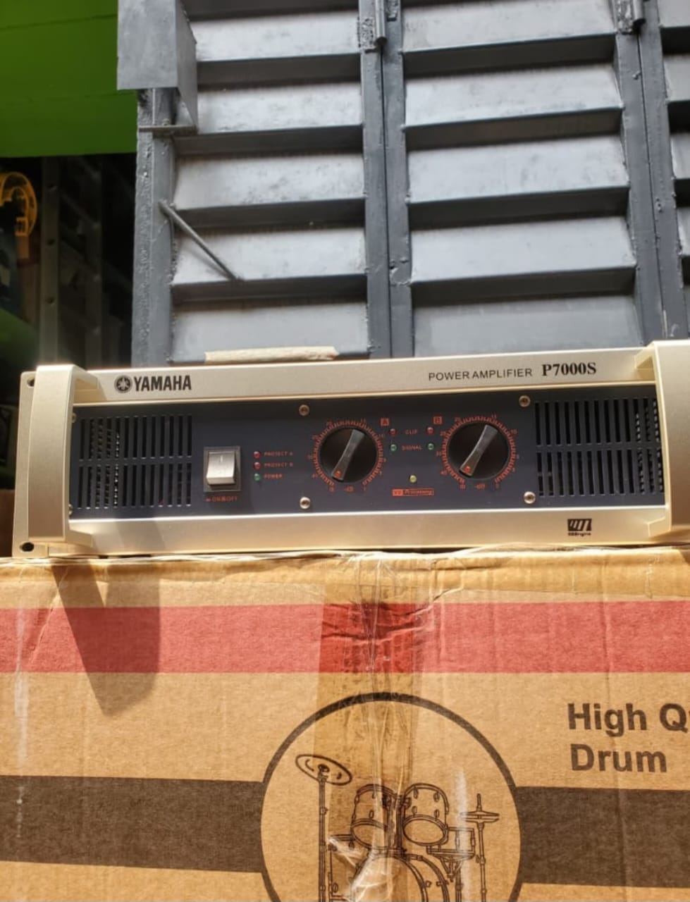 Yamaha P7000S Power Amplifier